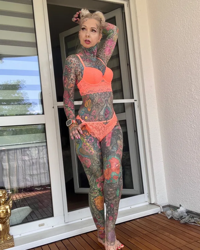 Grandma With Body Fully Covered In Tattoos Reveals What She Looked Like One Decade Ago