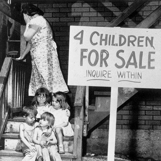 Tragic Story Behind The ‘Children for Sale’ Photo from the 1940s