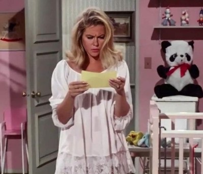This Historic Scene Of Bewitched Has Never Been Edited – Take A Closer Look And Try Not To Gasp