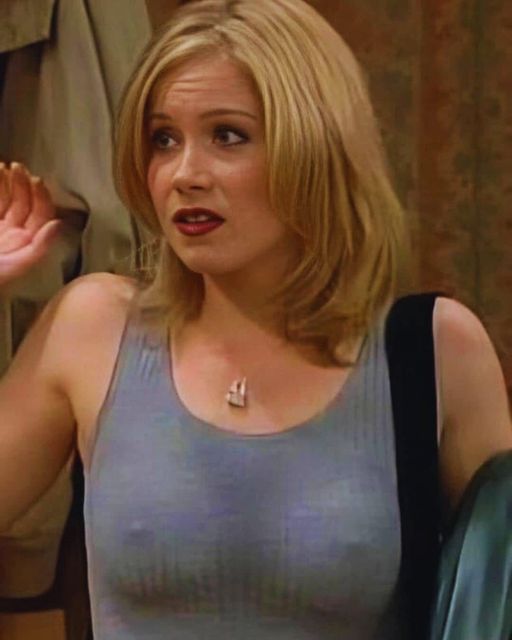 Check-out Christina Applegate in 1990 from this throwback episode of ‘Married with Children’