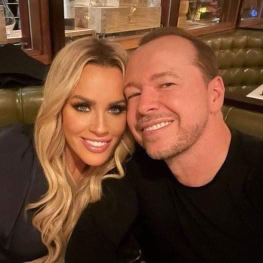 Latest rumors are true – Donnie Wahlberg & Jenny McCarthy confirm