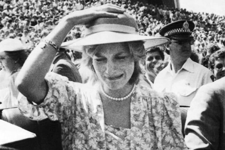 The Crown: Why Princess Diana Burst Into Tears During 1983 Australian Tour