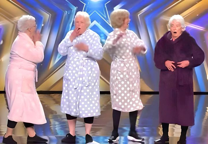 4 women entered the BGT stage wearing warm robes. As they grooved to classic song, nobody anticipated the unexpected rise of the over-40s dance phenomenon!