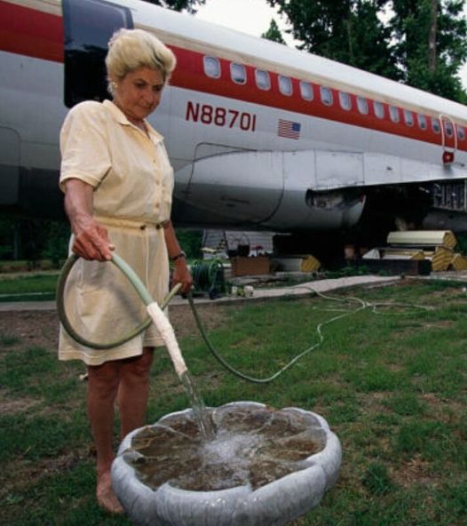 A Woman Transforms a Boeing 747 into a Dream Home