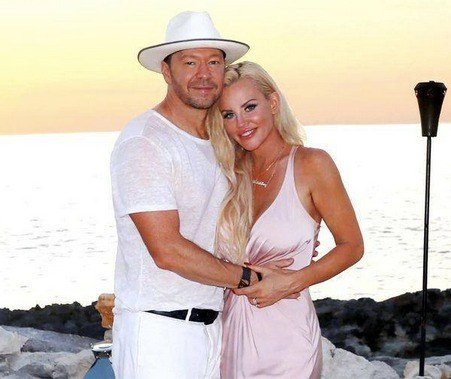 «Heartbreaking News: Jenny McCarthy and Donnie Wahlberg Confirm Tragic Rumors Are Real»