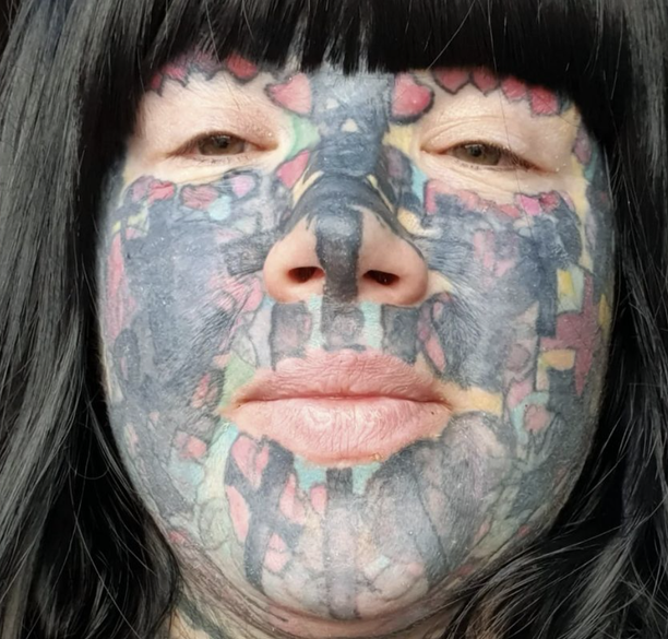 Mom With 800 Tattoos Shows What She Looks Like Without Ink In New Photo