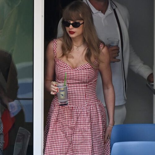 Viewers at US Open claim Taylor Swift, 34, looks “pregnant” after seeing her belly in bodice dress