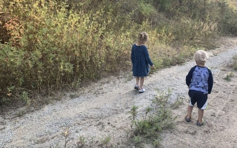 Grandma captures last photo of granddaughter before dea th