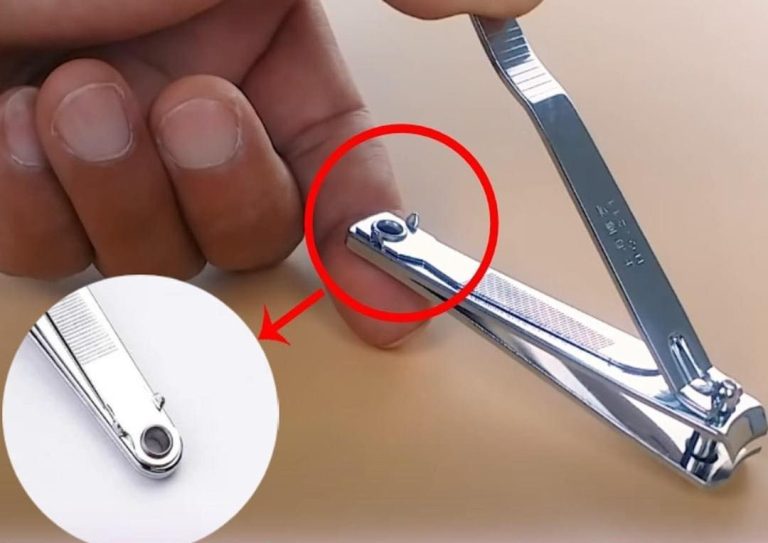 The “small round hole” on the nail clipper has special and powerful uses