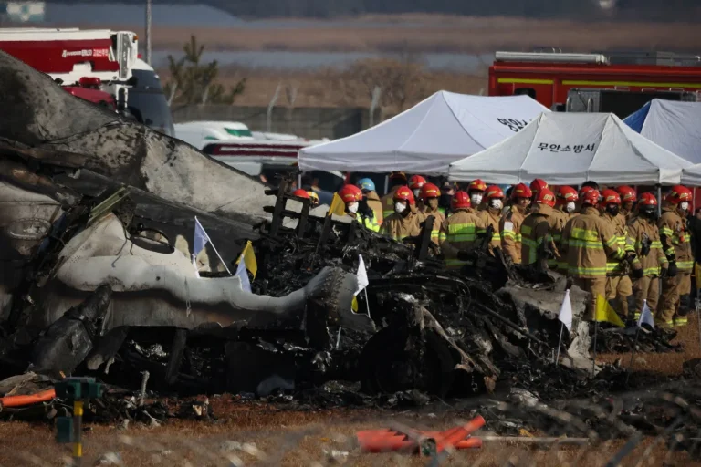 DeadIy South Korean Jet Crash: Over 100 Lives Lost