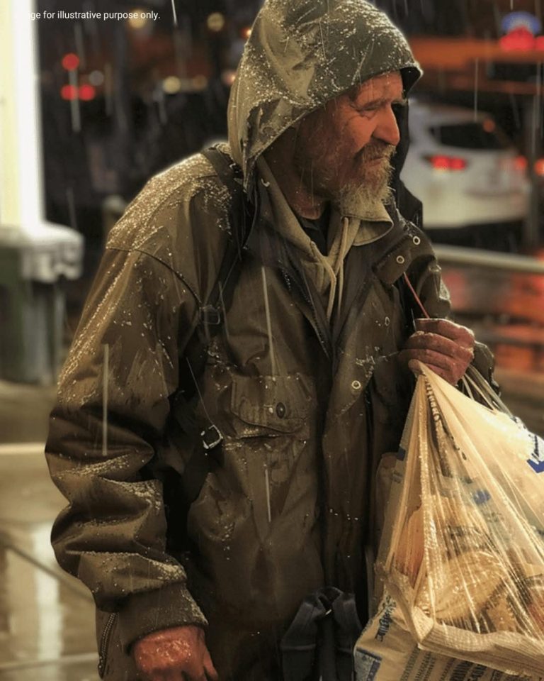 I Paid for a Homeless Man’s Groceries – The Next Day, He Greeted Me as a CEO at My Job Interview